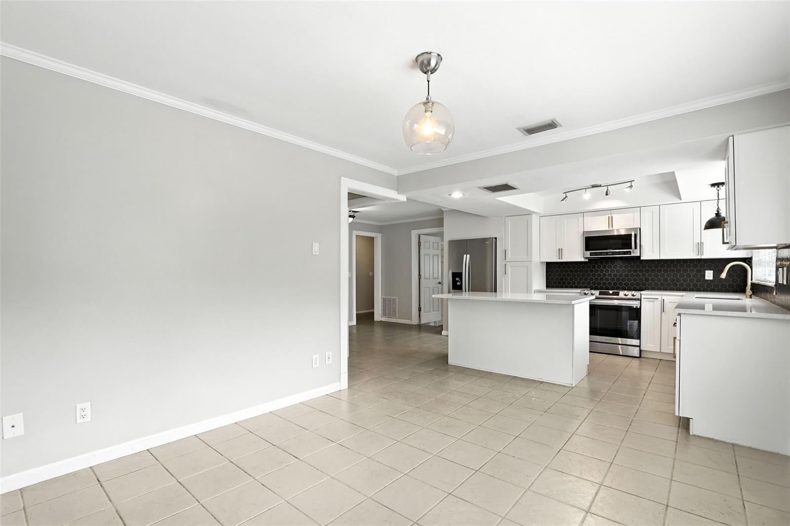 Image 6 of 45 For 1362 Tierra Circle