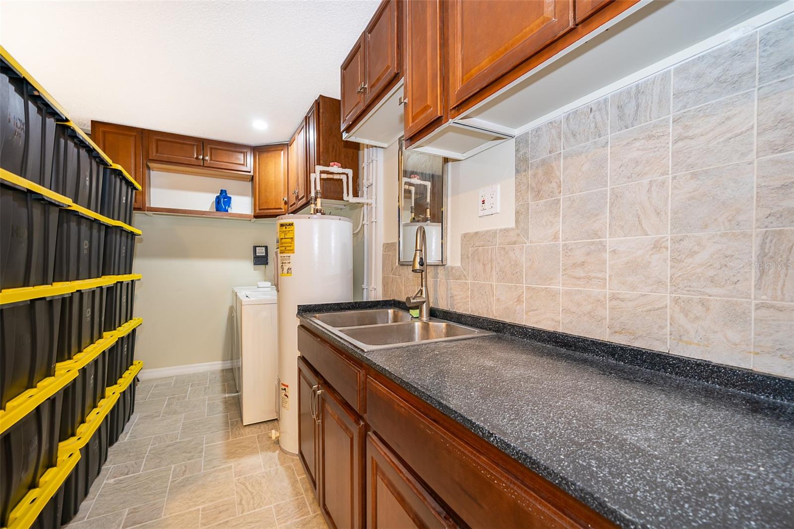 Image 11 of 32 For 111 Lido Road
