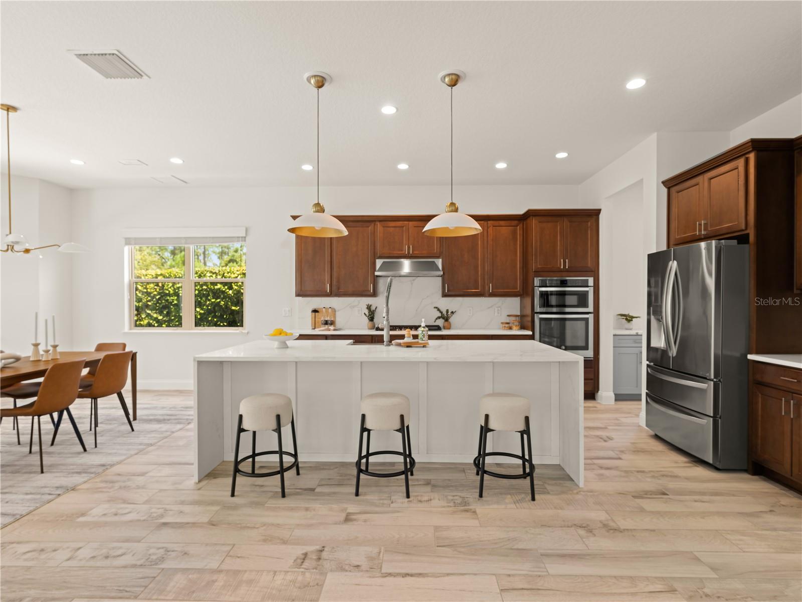 Image 15 of 59 For 10414 Royal Cypress Way