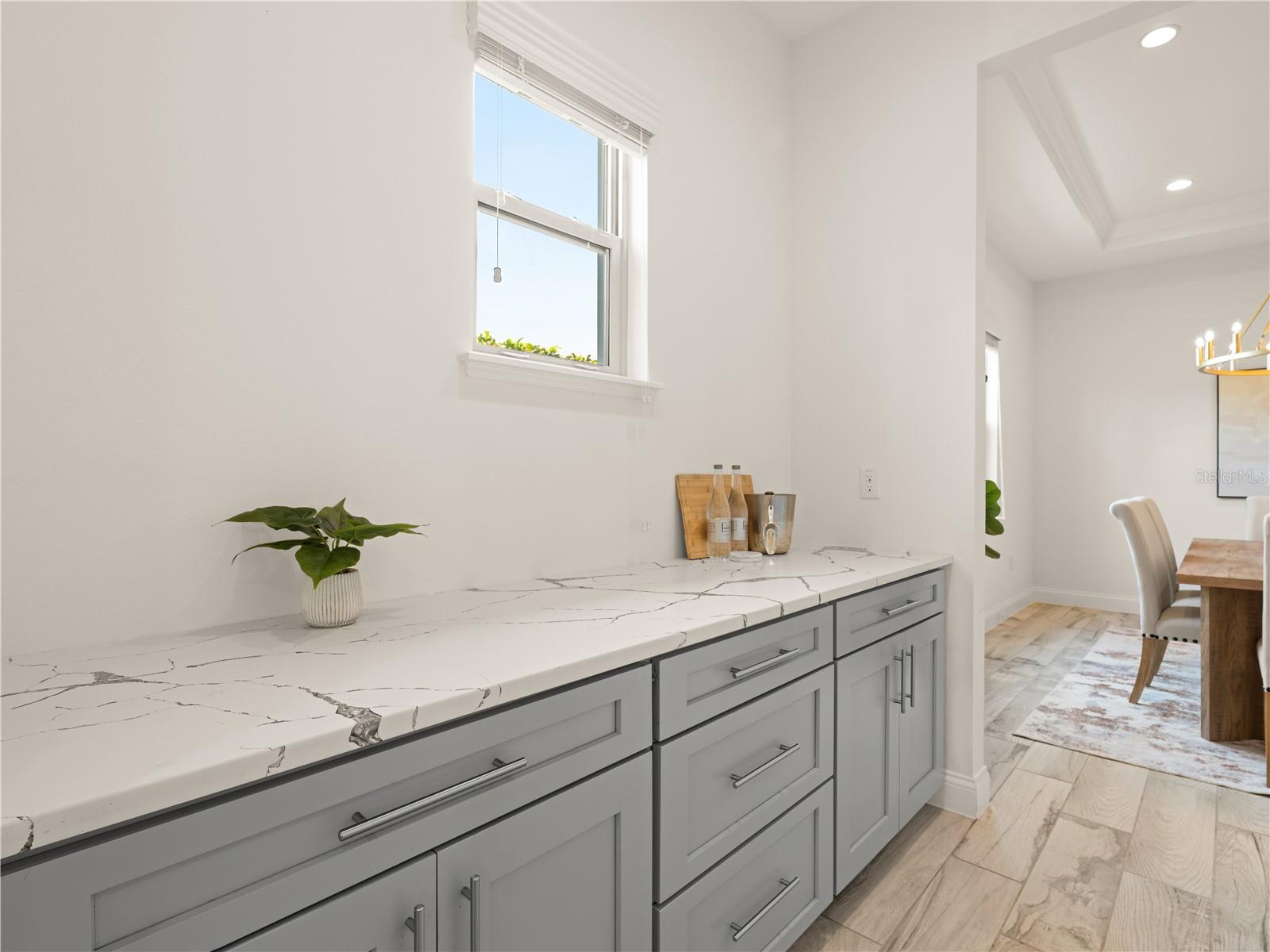Image 16 of 59 For 10414 Royal Cypress Way