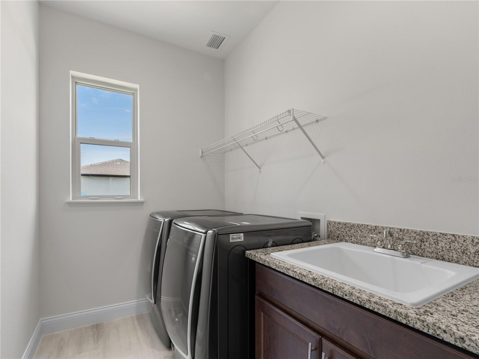 Image 47 of 59 For 10414 Royal Cypress Way