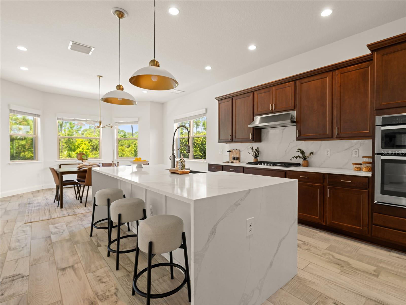 Image 8 of 59 For 10414 Royal Cypress Way