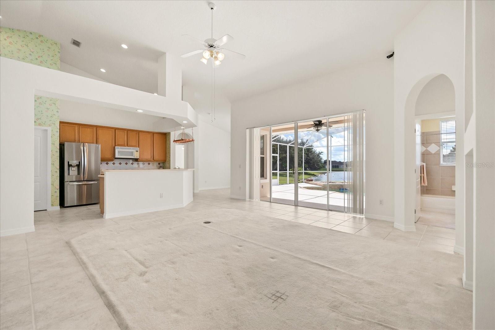 Image 11 of 39 For 10530 Sunrise Terrace Drive