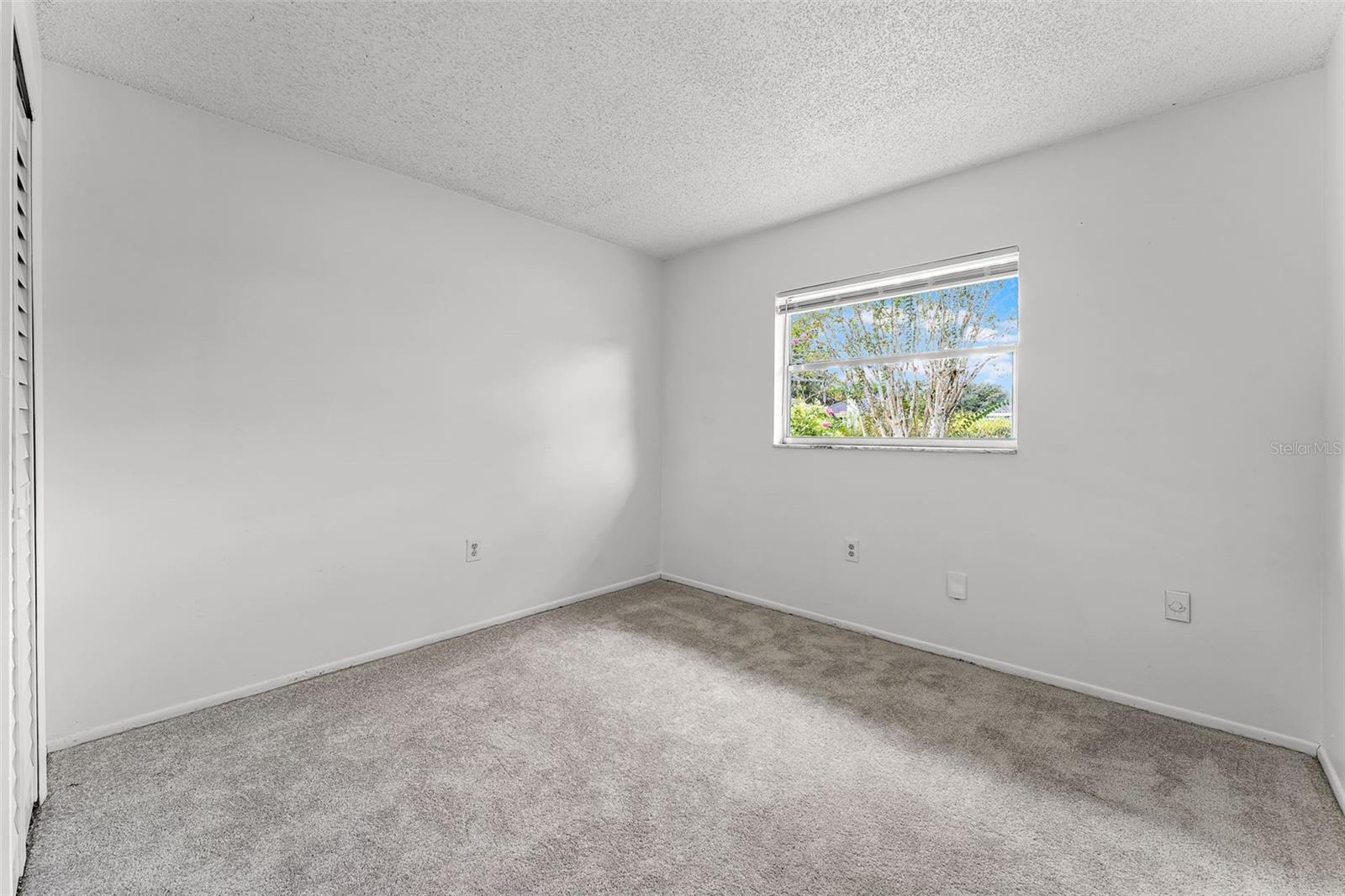 Image 15 of 37 For 896 Field Street