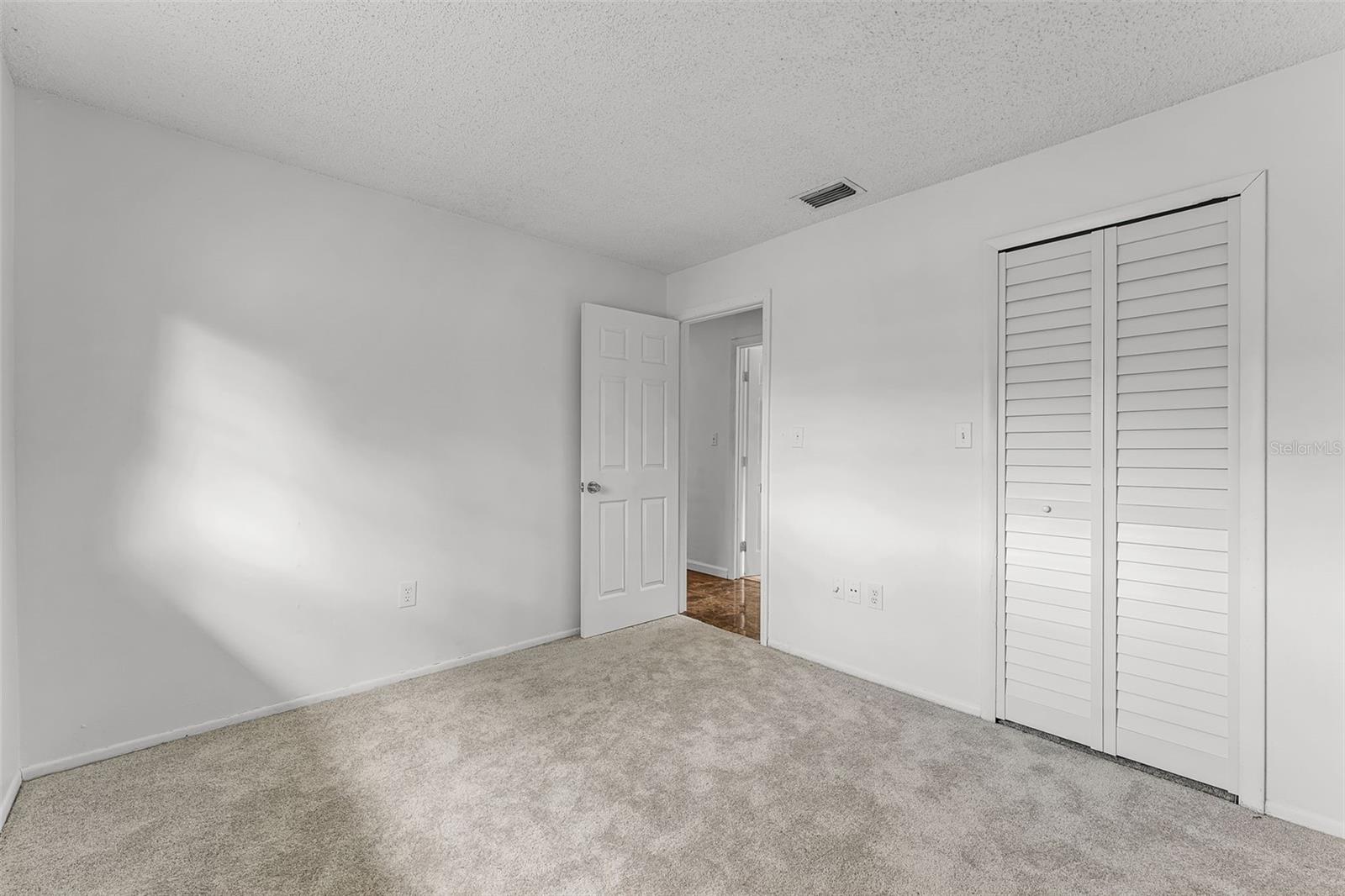 Image 16 of 37 For 896 Field Street
