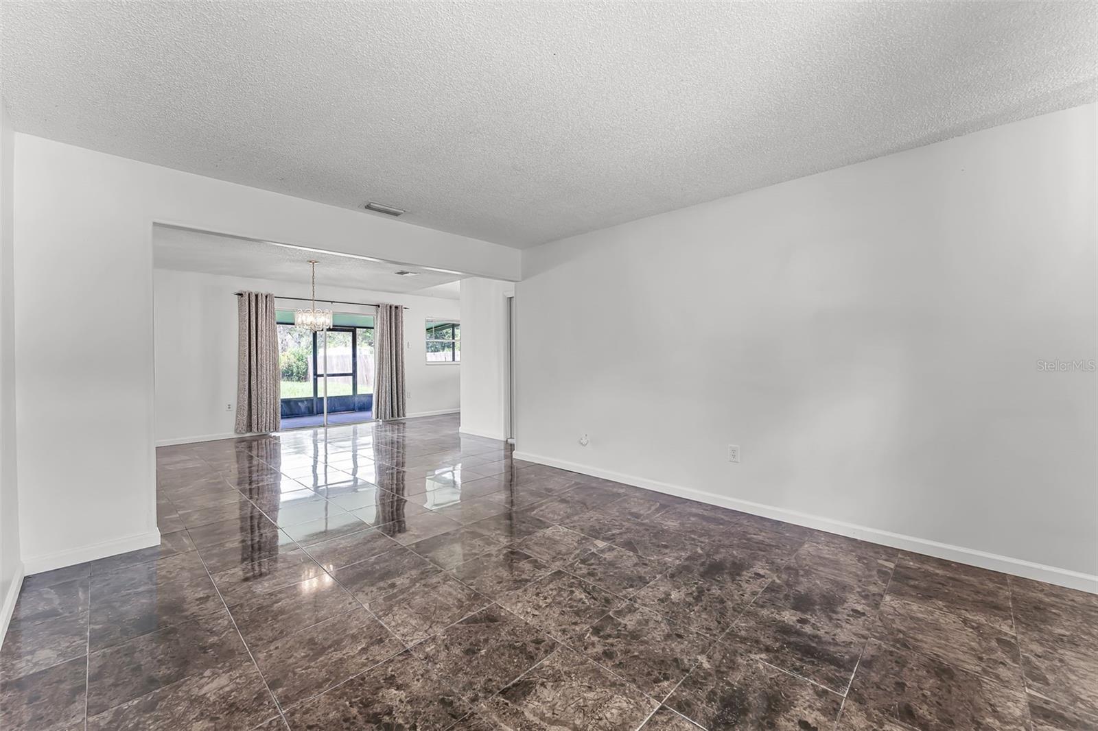 Image 4 of 37 For 896 Field Street