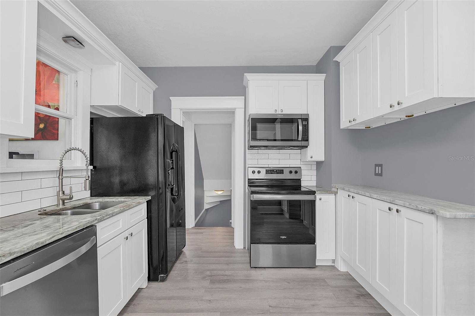 Image 11 of 41 For 503 Grove Street