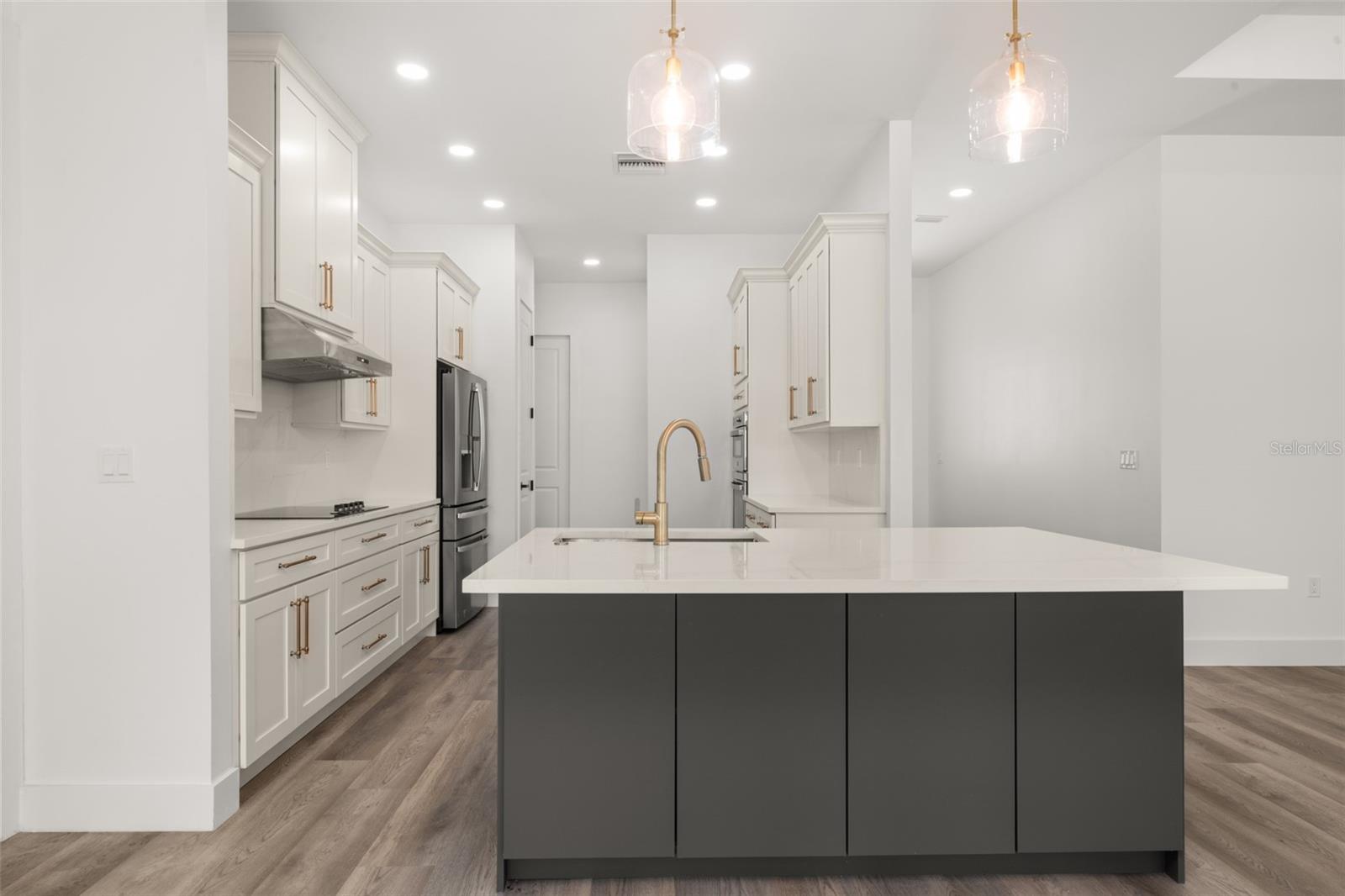 Image 12 of 39 For 2800 Monza Drive