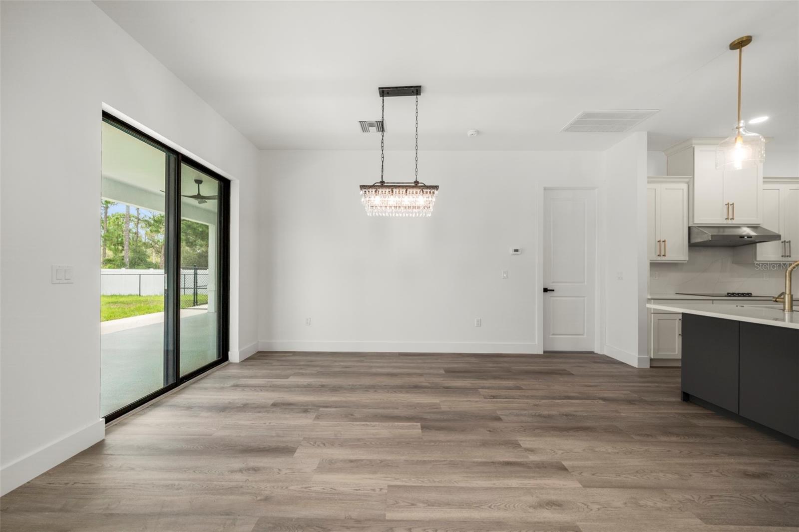 Image 17 of 39 For 2800 Monza Drive