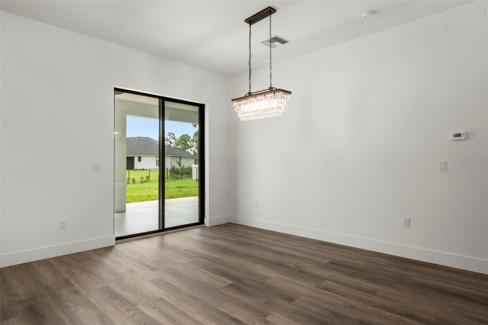 Image 18 of 39 For 2800 Monza Drive