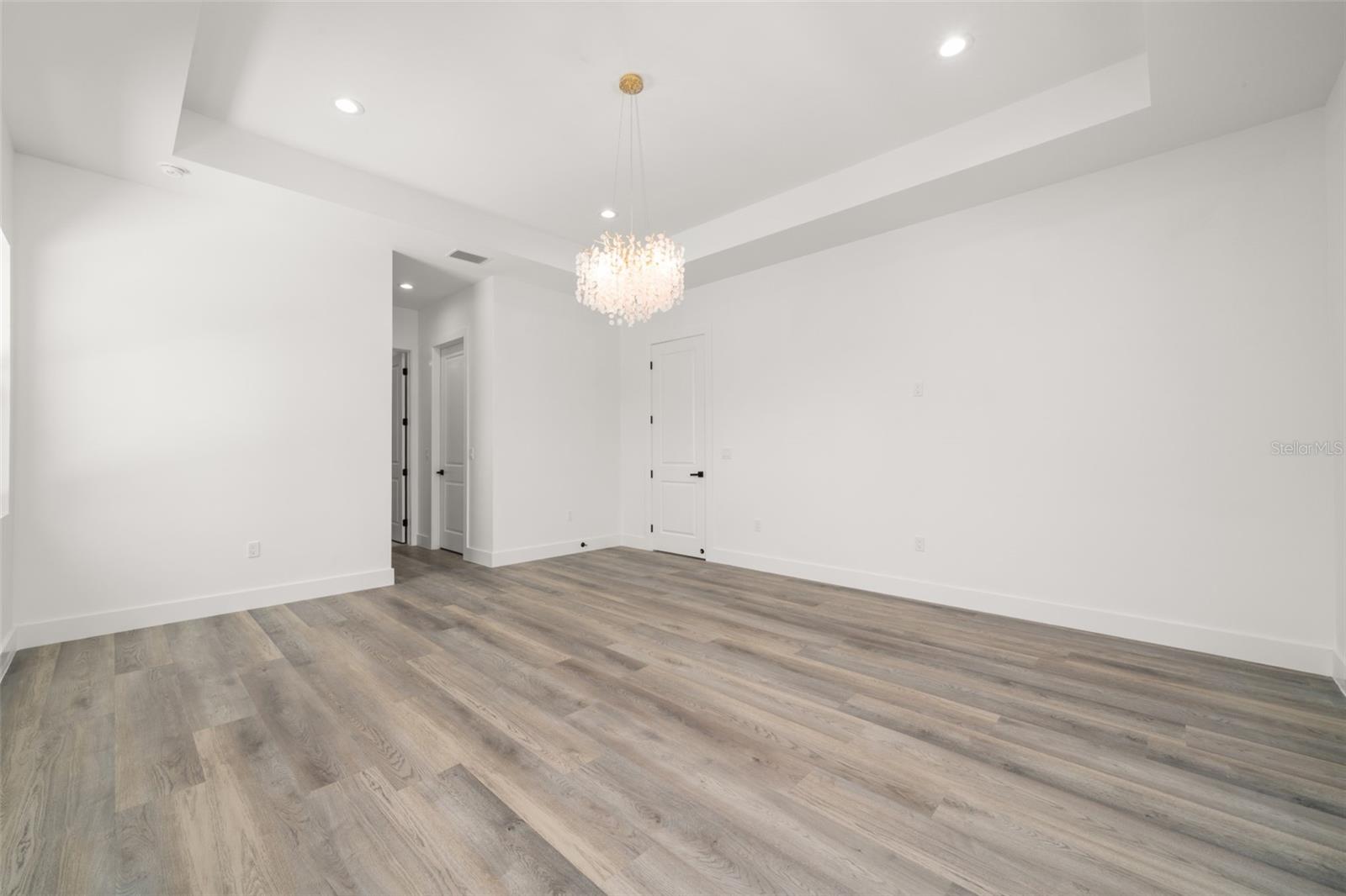 Image 22 of 39 For 2800 Monza Drive