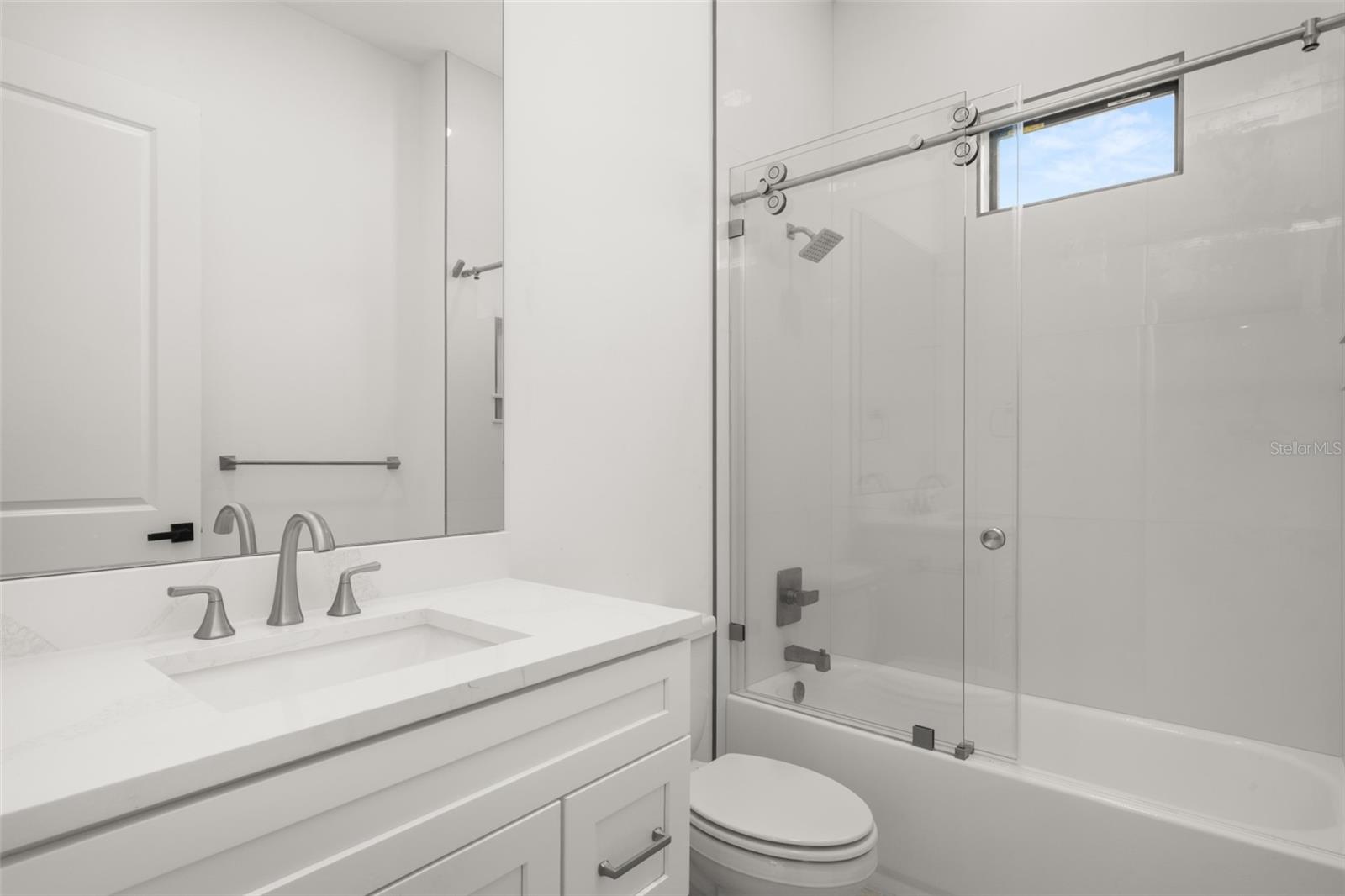 Image 31 of 39 For 2800 Monza Drive