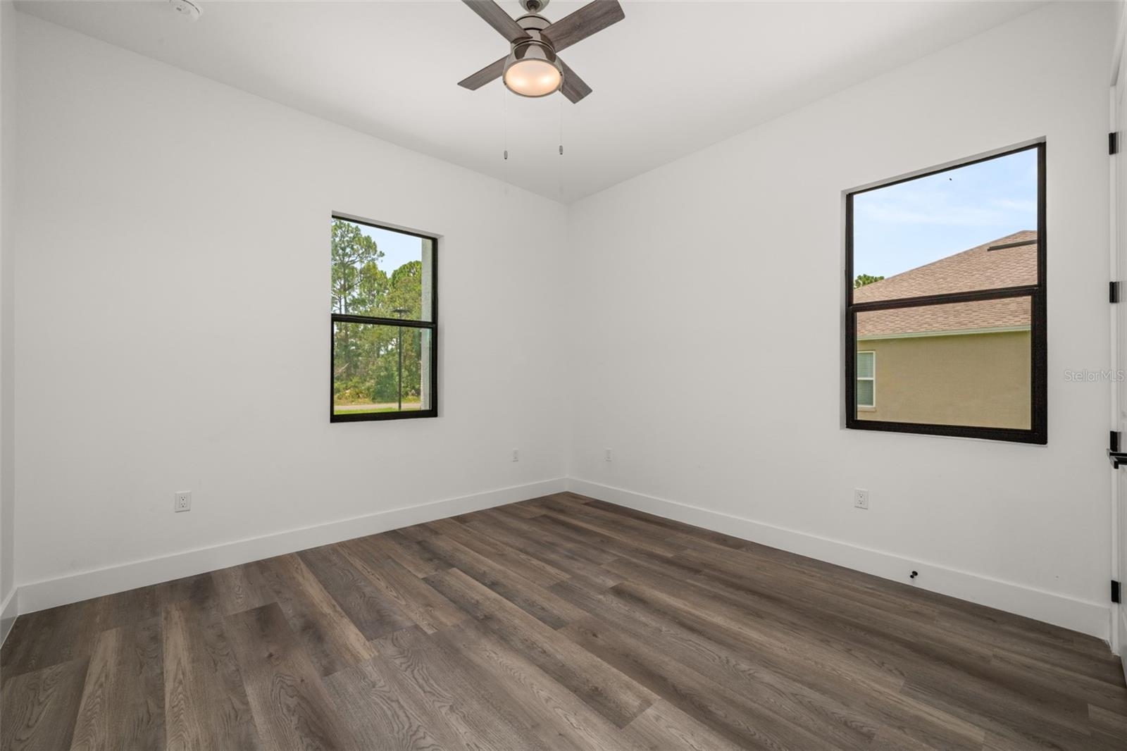 Image 36 of 39 For 2800 Monza Drive