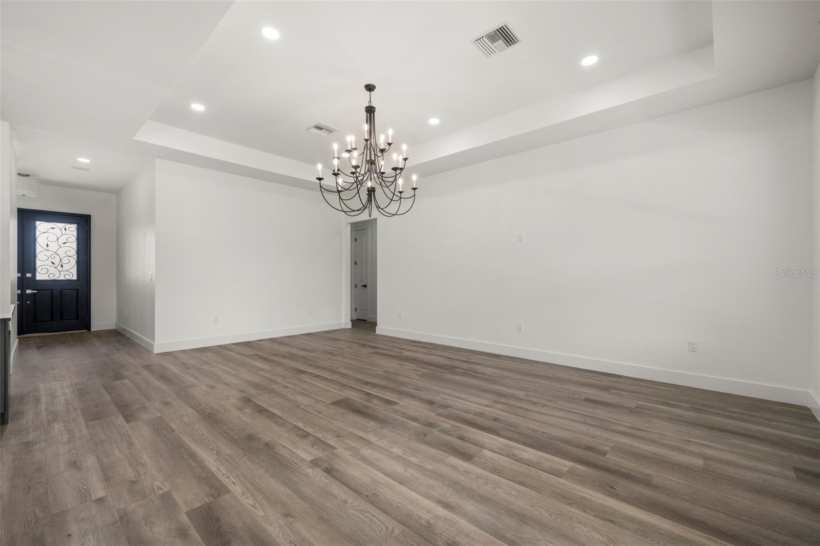 Image 6 of 39 For 2800 Monza Drive