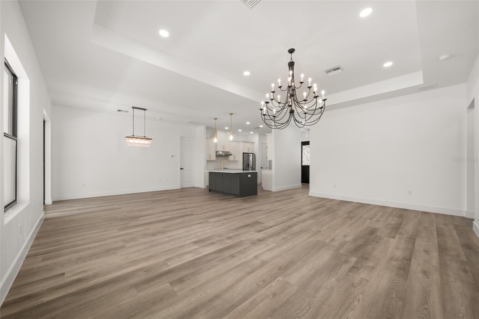 Image 9 of 39 For 2800 Monza Drive