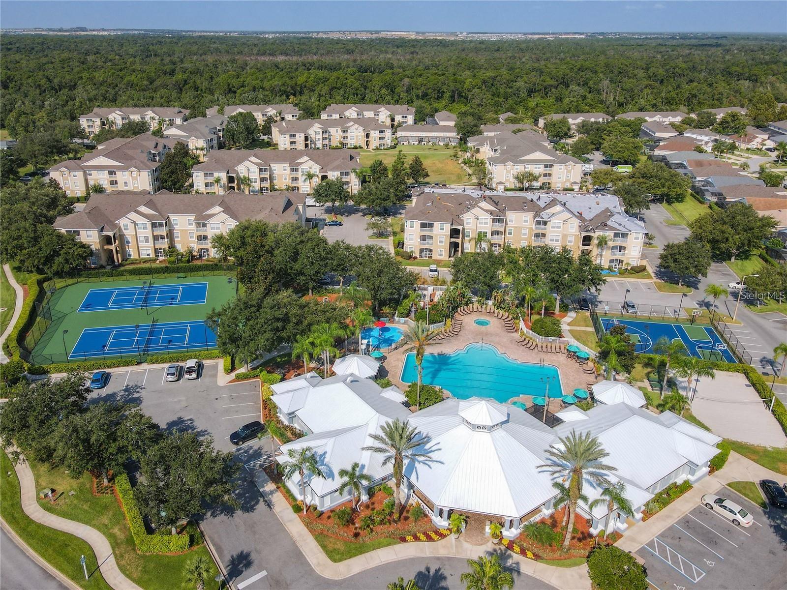 Image 24 of 39 For 2302 Silver Palm Drive 101
