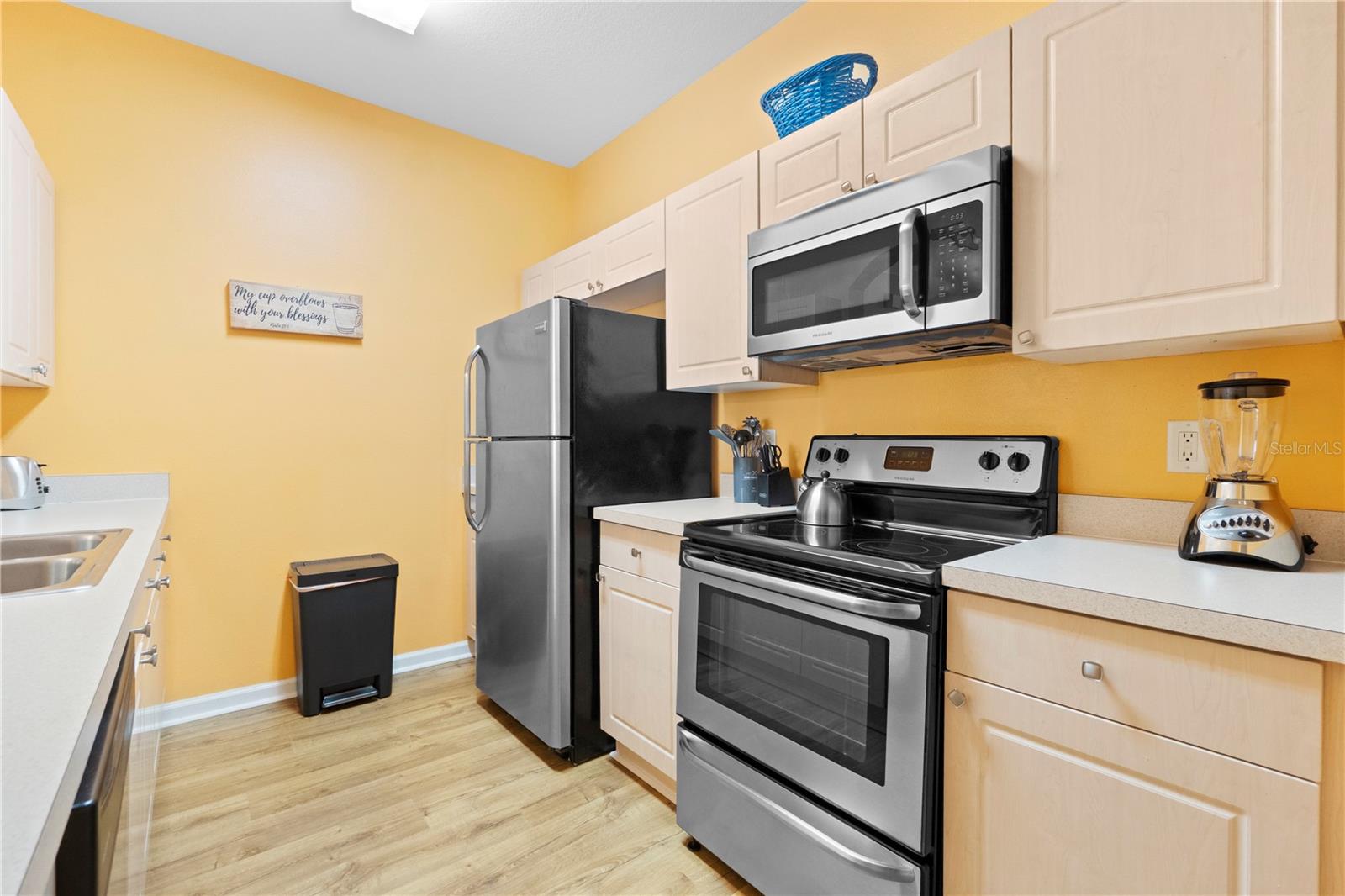 Image 5 of 39 For 2302 Silver Palm Drive 101
