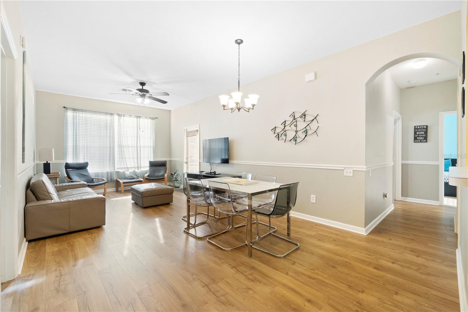 Image 8 of 39 For 2302 Silver Palm Drive 101