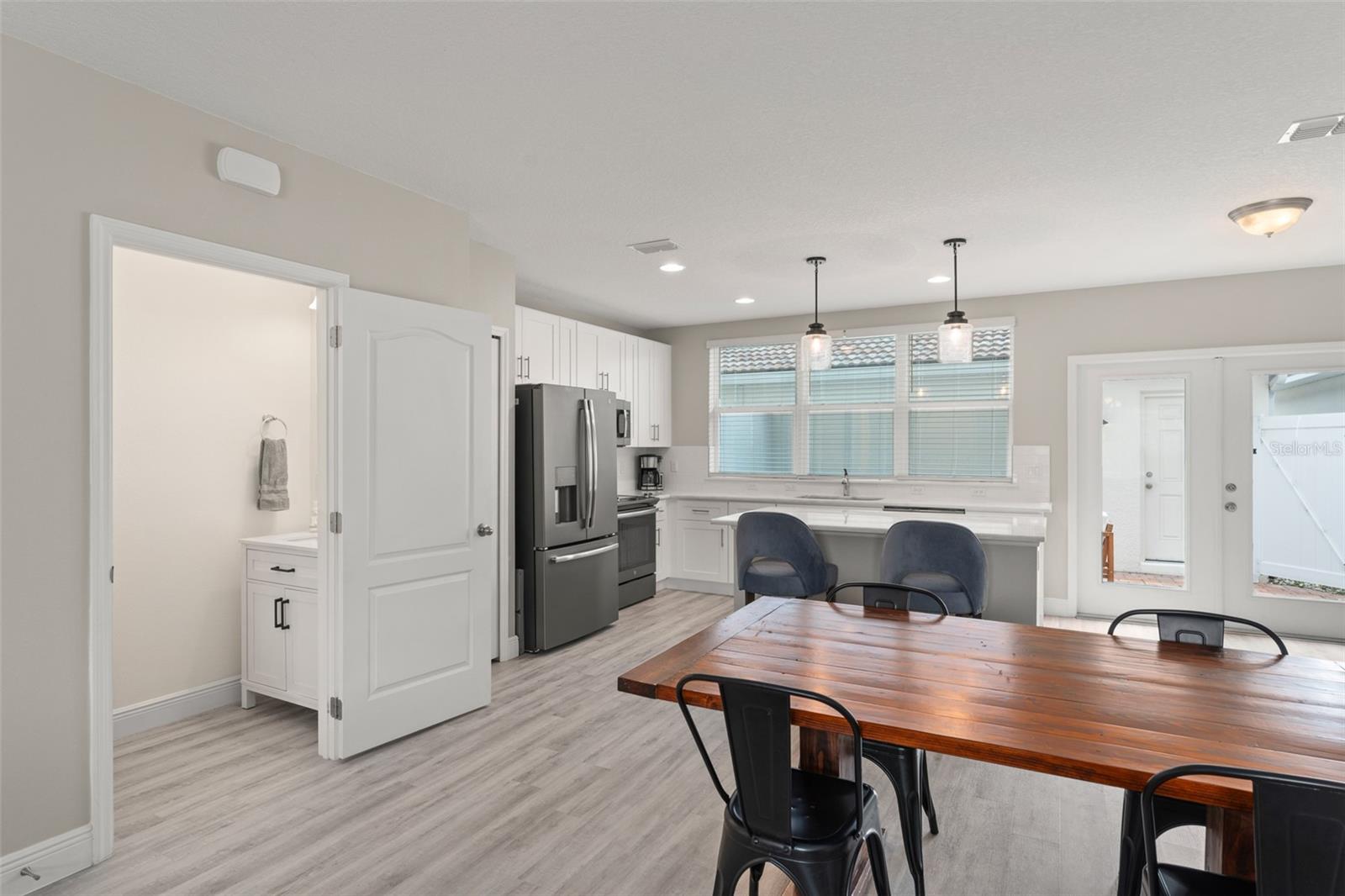 Image 8 of 34 For 3132 Camino Real Drive N