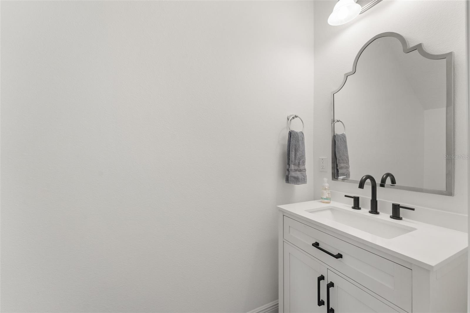 Image 9 of 34 For 3132 Camino Real Drive N