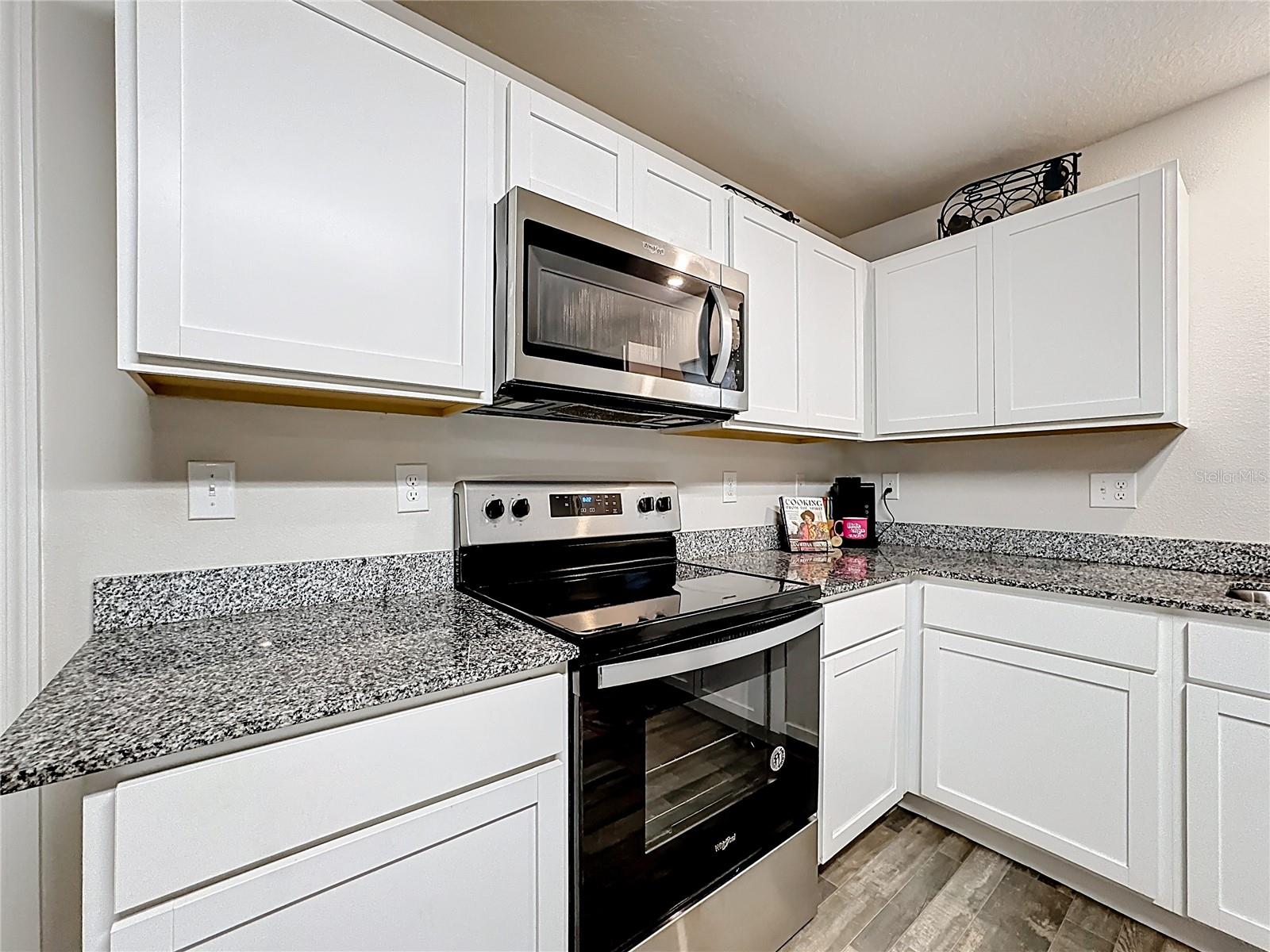 Image 11 of 60 For 477 Cardinal Court