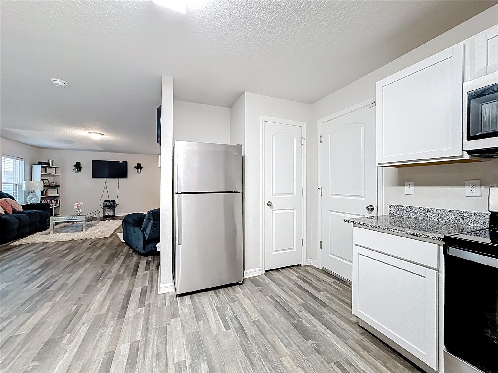 Image 15 of 60 For 477 Cardinal Court