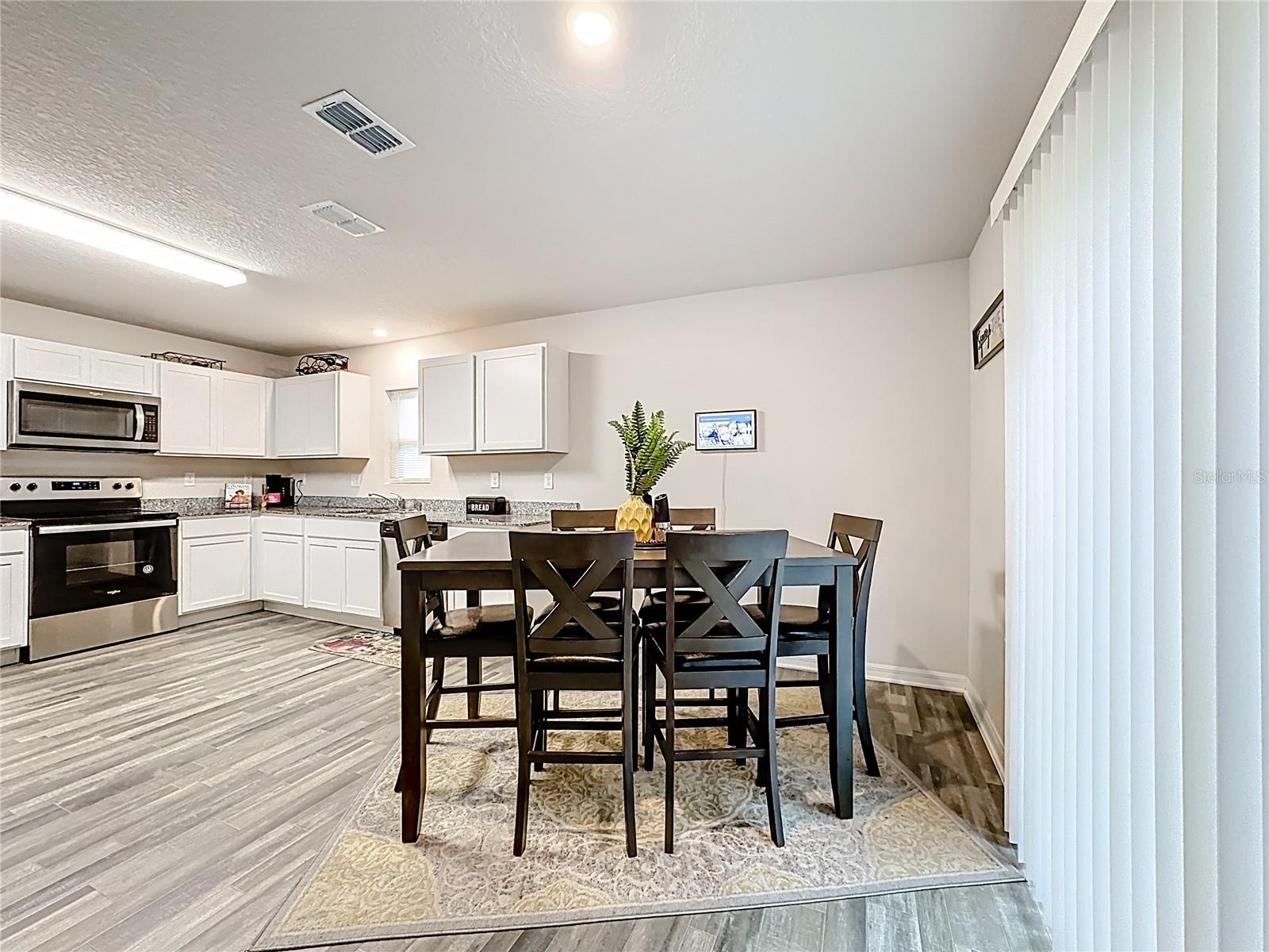 Image 17 of 60 For 477 Cardinal Court