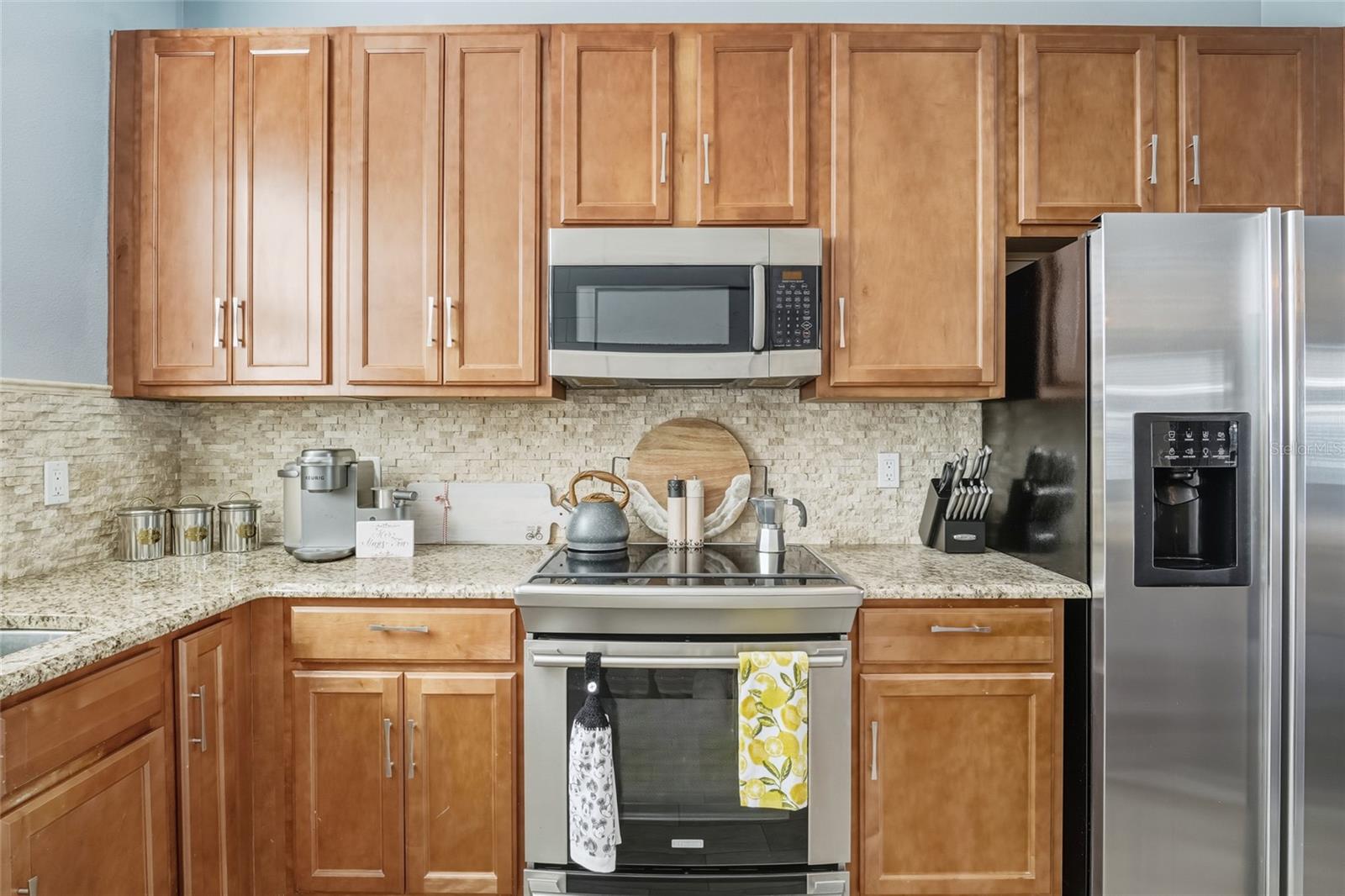 Image 12 of 33 For 14227 Avenue Of The Groves Run