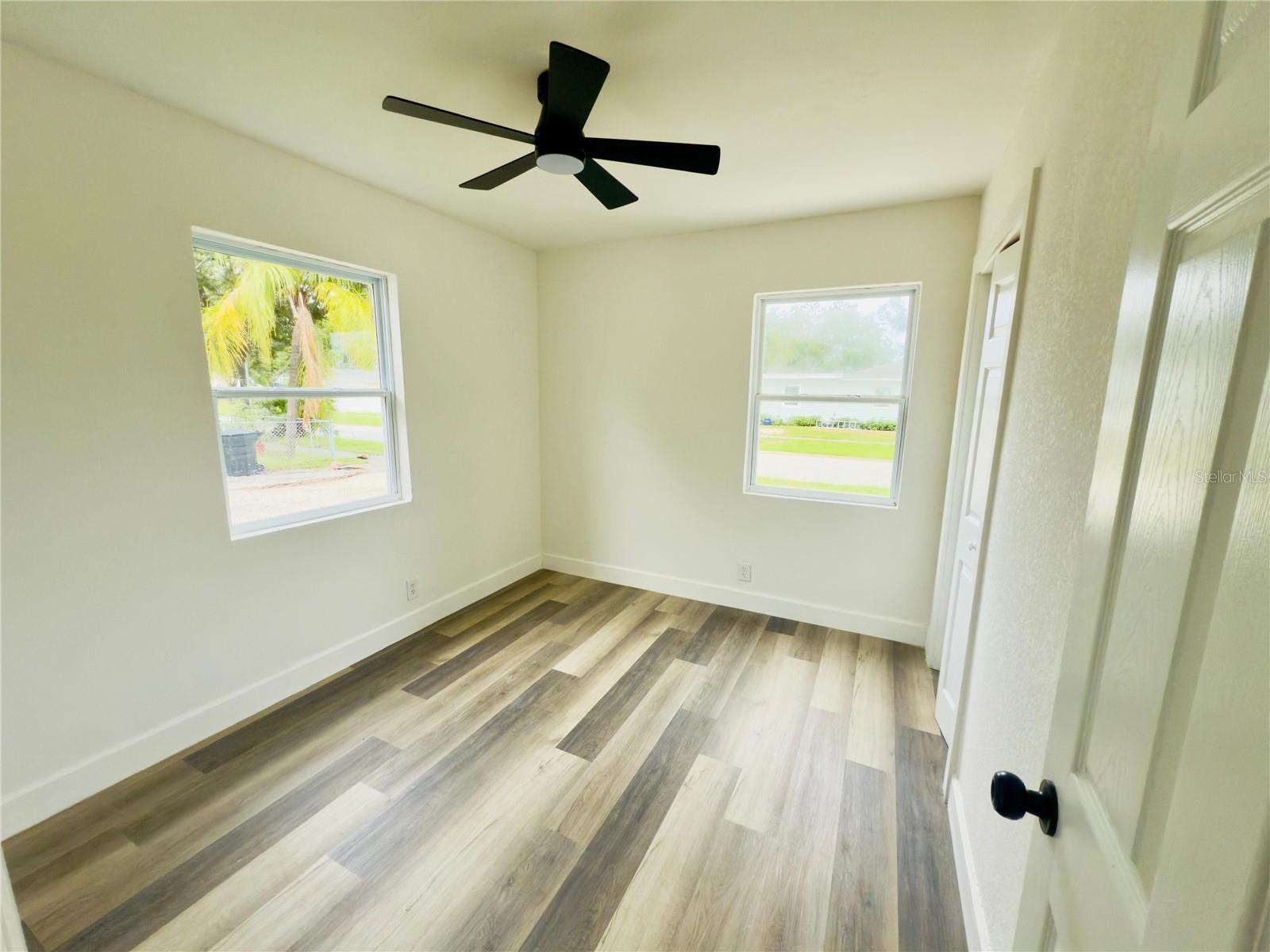 Image 18 of 28 For 781 58th Avenue Ne