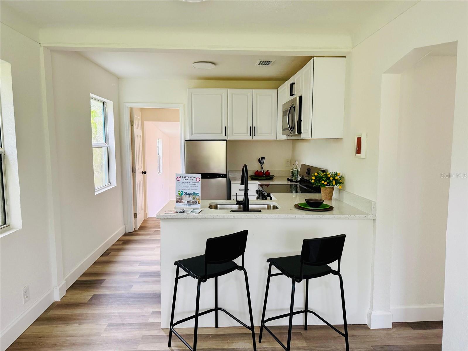 Image 5 of 28 For 781 58th Avenue Ne