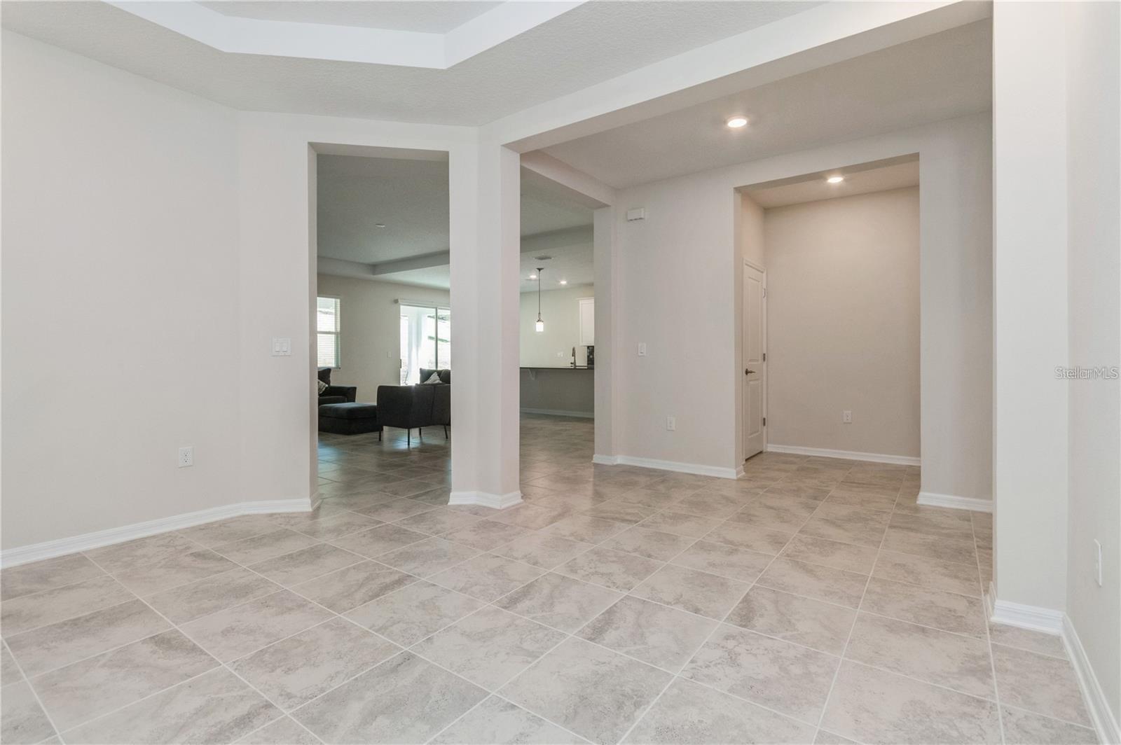 Image 10 of 72 For 2738 Norway Maple Court