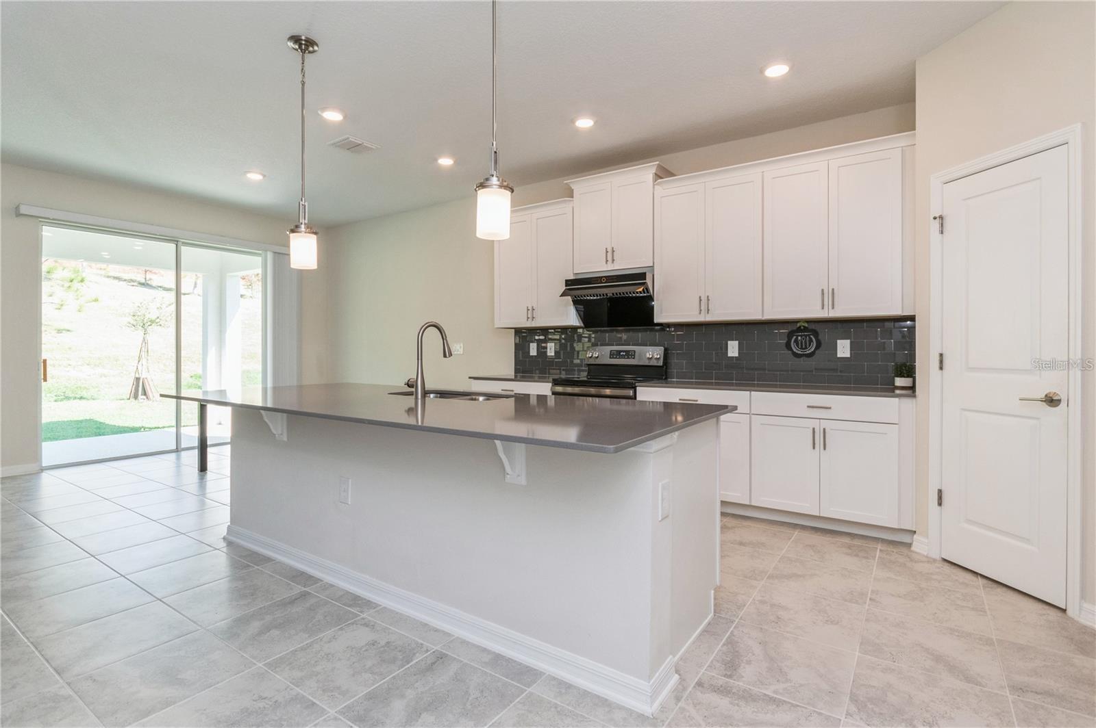 Image 14 of 72 For 2738 Norway Maple Court