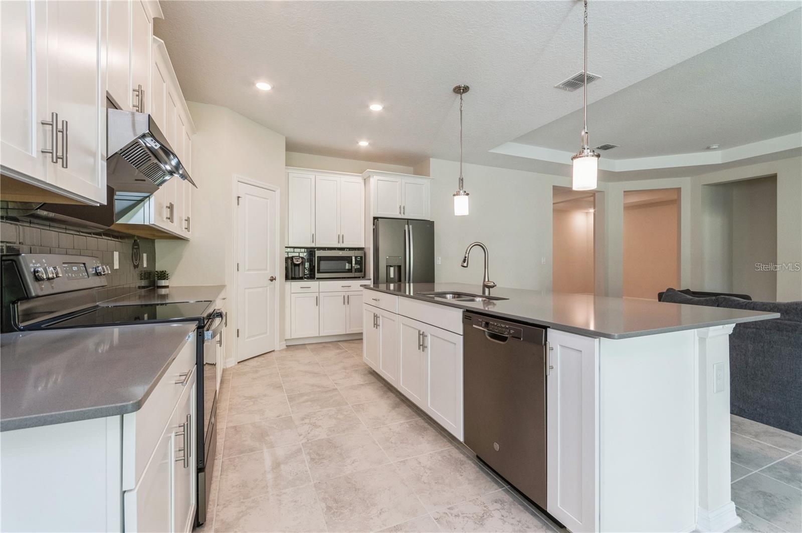 Image 16 of 72 For 2738 Norway Maple Court