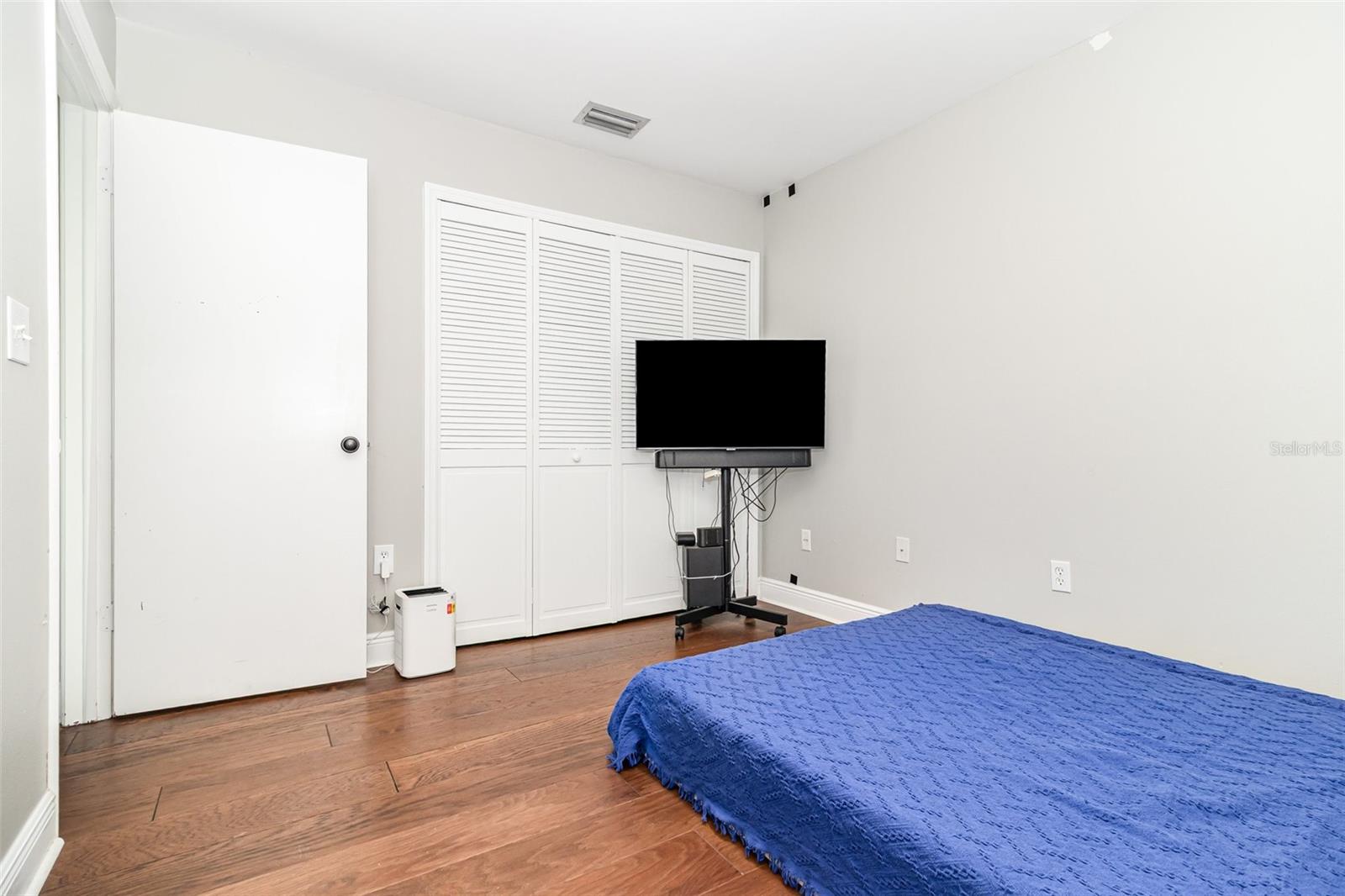 Image 21 of 35 For 3122 Tall Timber Drive