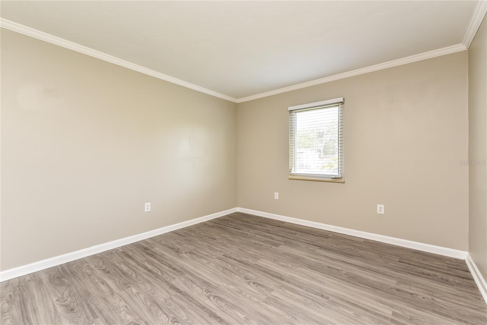 Image 13 of 16 For 507 67th Avenue Drive W