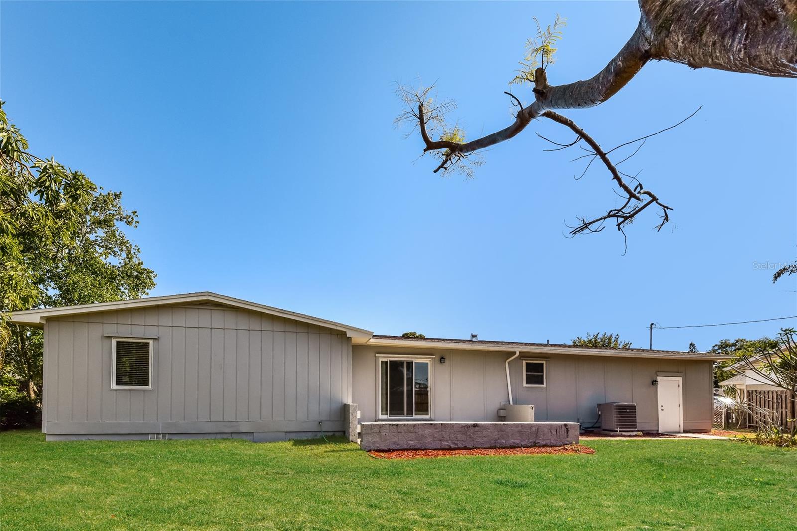 Image 15 of 16 For 507 67th Avenue Drive W