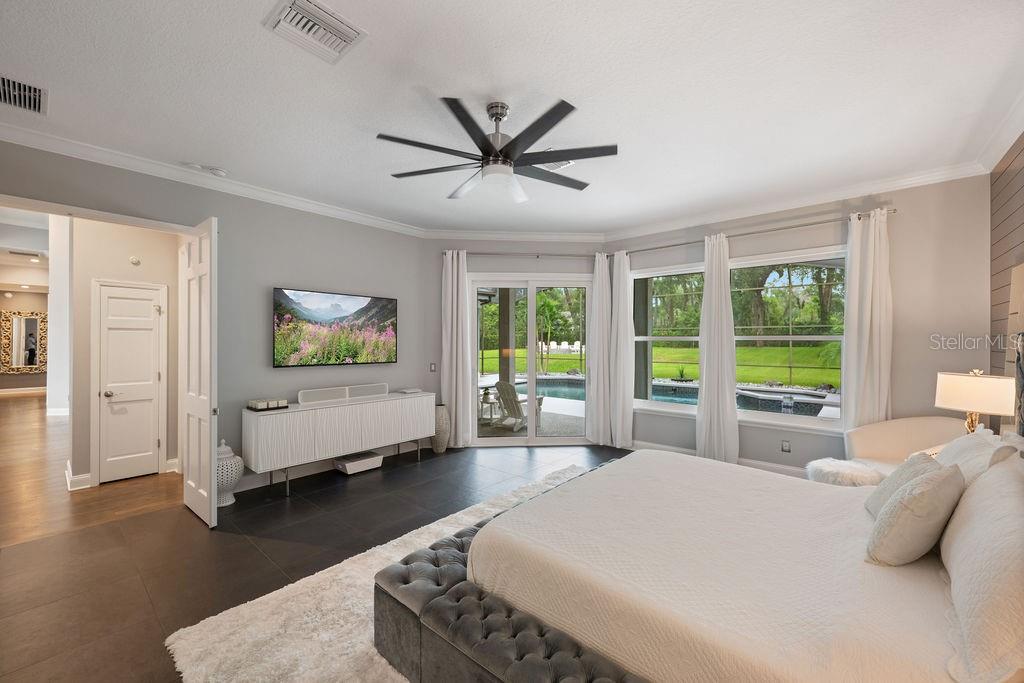 Image 13 of 60 For 1006 Dunhurst Court