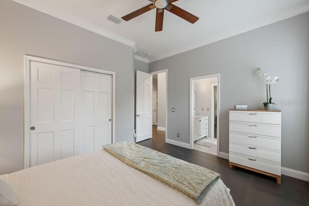 Image 28 of 60 For 1006 Dunhurst Court