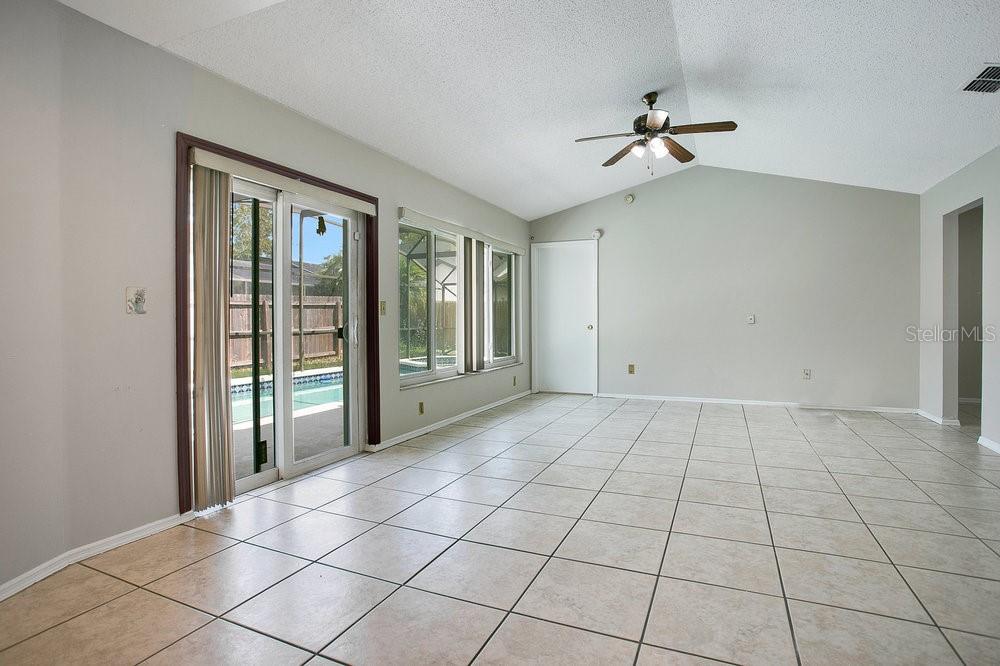 Image 10 of 35 For 681 Starstone Drive
