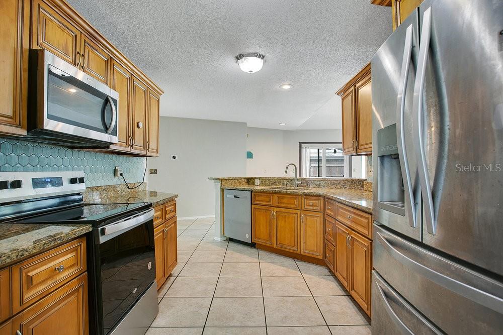 Image 15 of 35 For 681 Starstone Drive