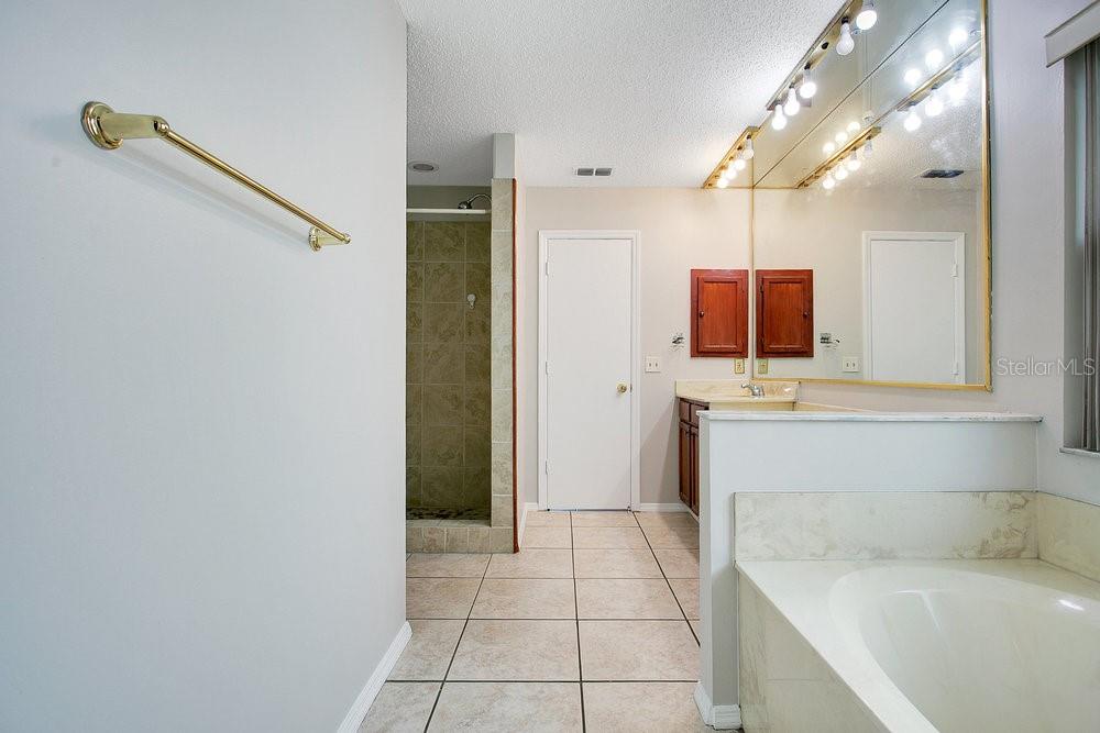 Image 20 of 35 For 681 Starstone Drive