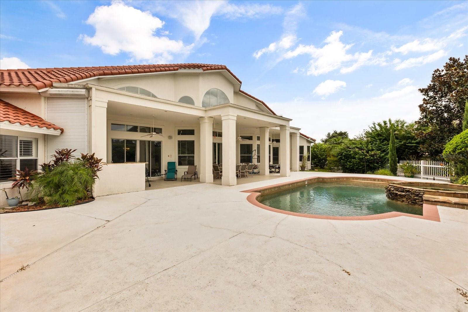 Image 31 of 33 For 1036 Golf Valley Drive