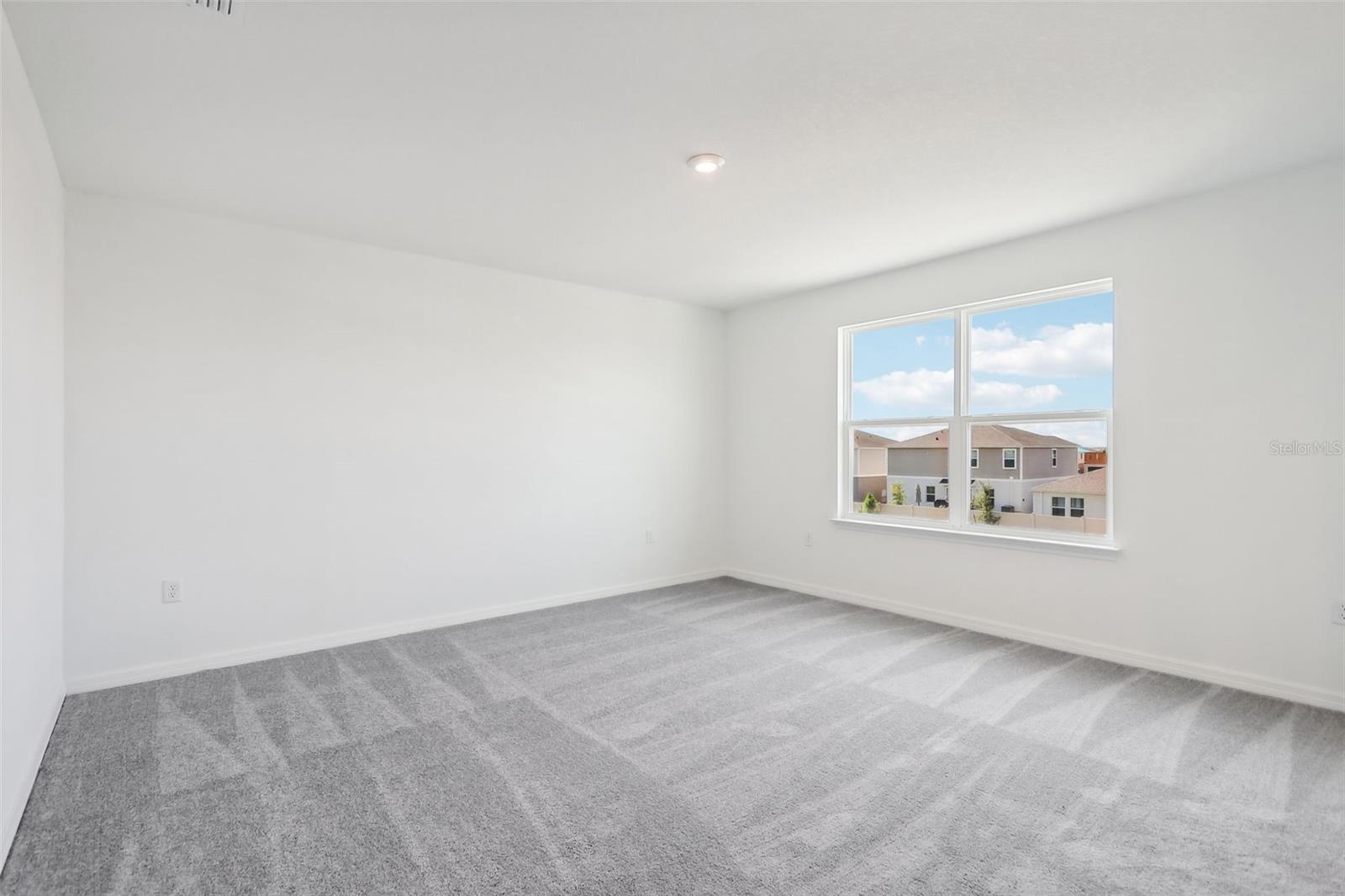 Image 30 of 33 For 5496 Meadow Walk Drive
