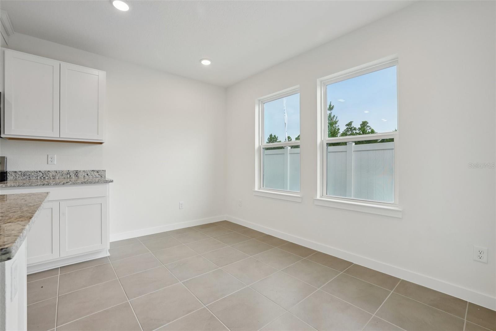 Image 18 of 41 For 6470 Horseshoe Lane Way