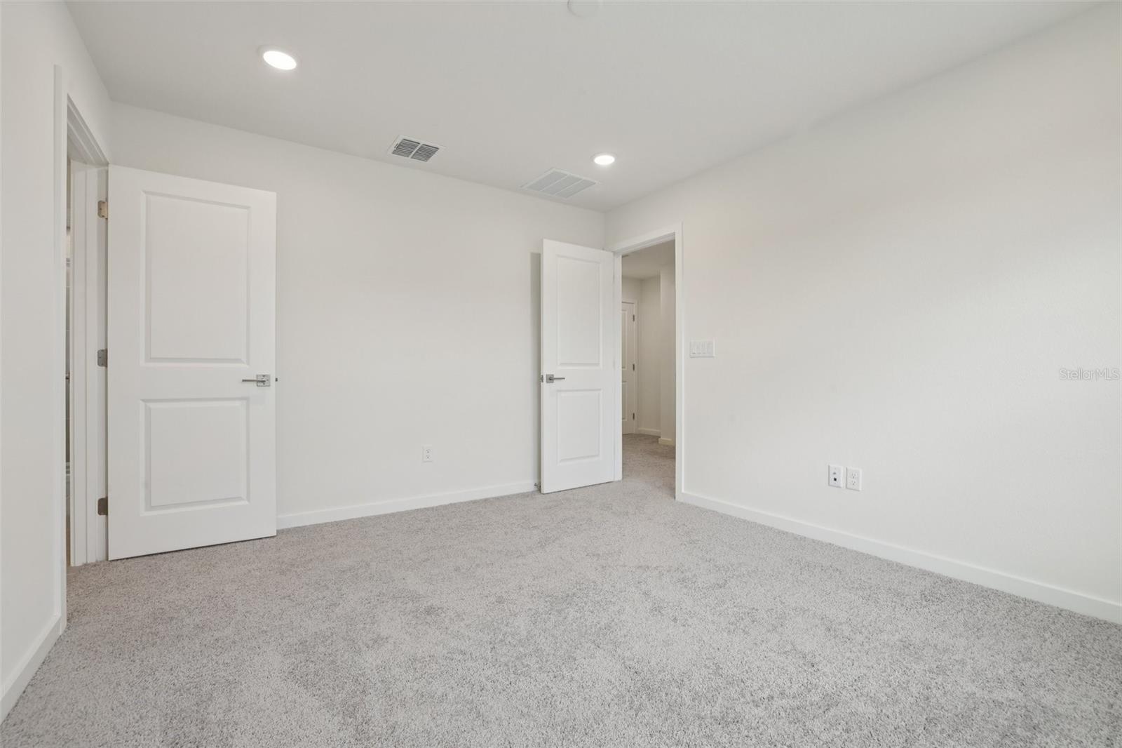 Image 30 of 41 For 6470 Horseshoe Lane Way