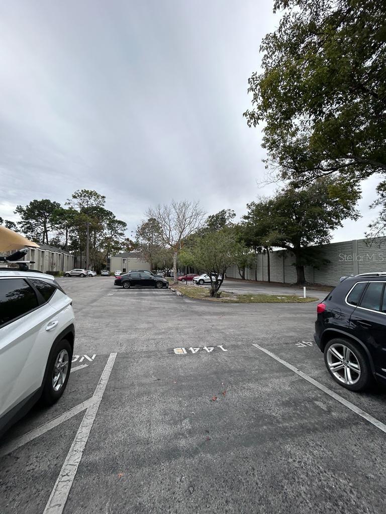 Image 4 of 27 For 144 Springwood Circle F