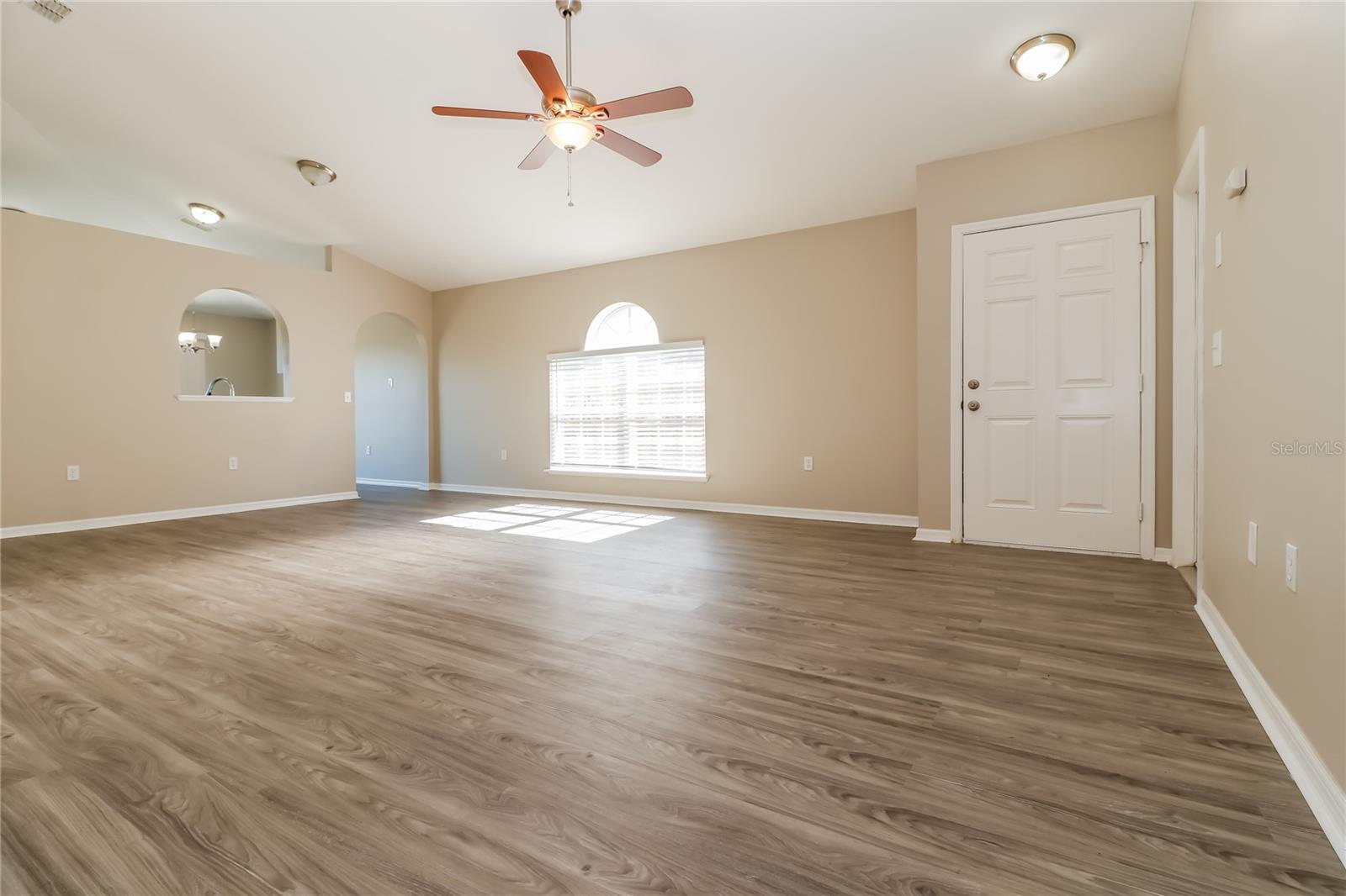 Image 4 of 16 For 3552 Fyfield Court