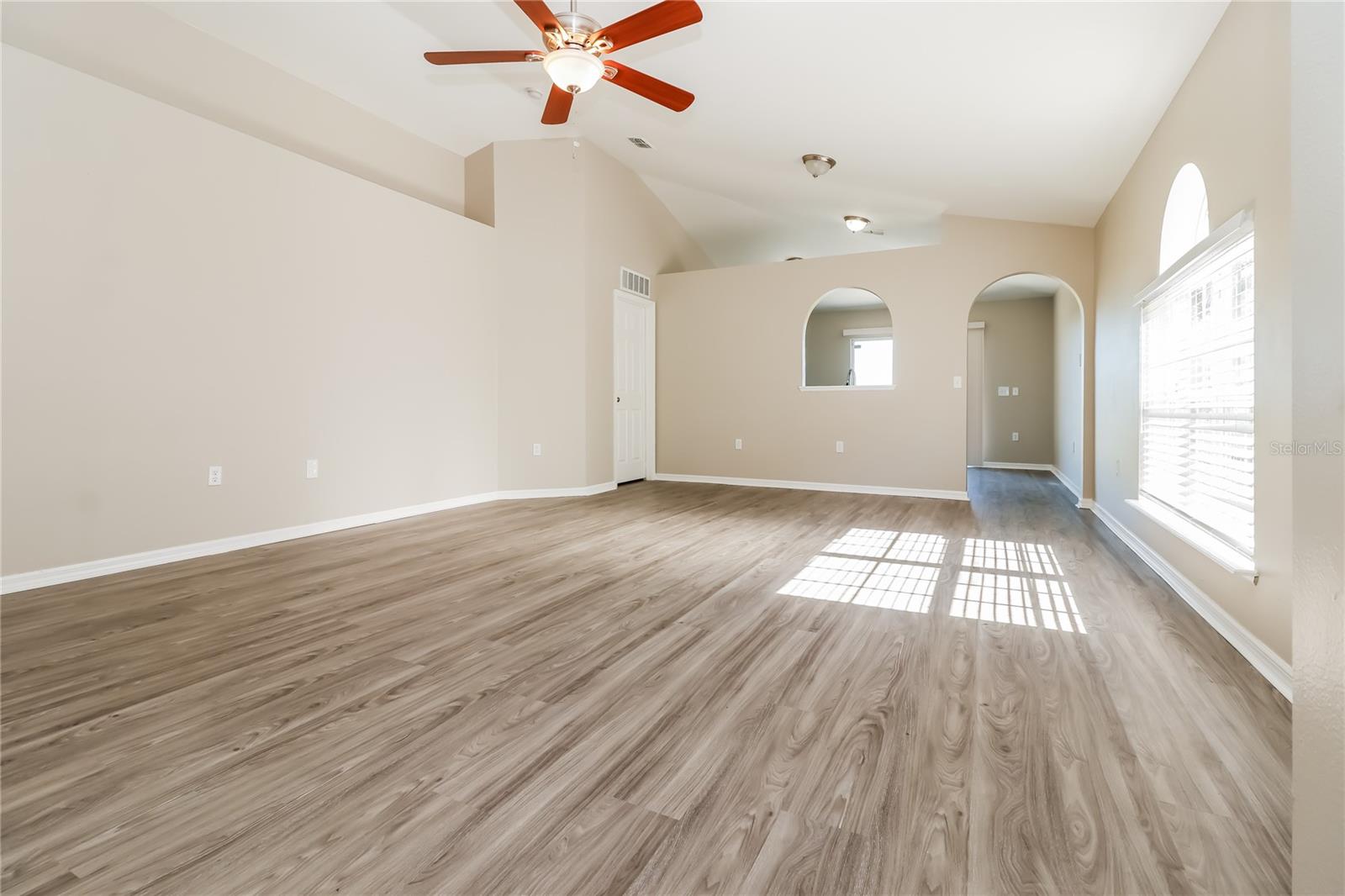 Image 5 of 16 For 3552 Fyfield Court