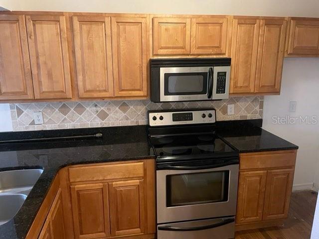 Image 6 of 11 For 624 Kenwick Circle 204