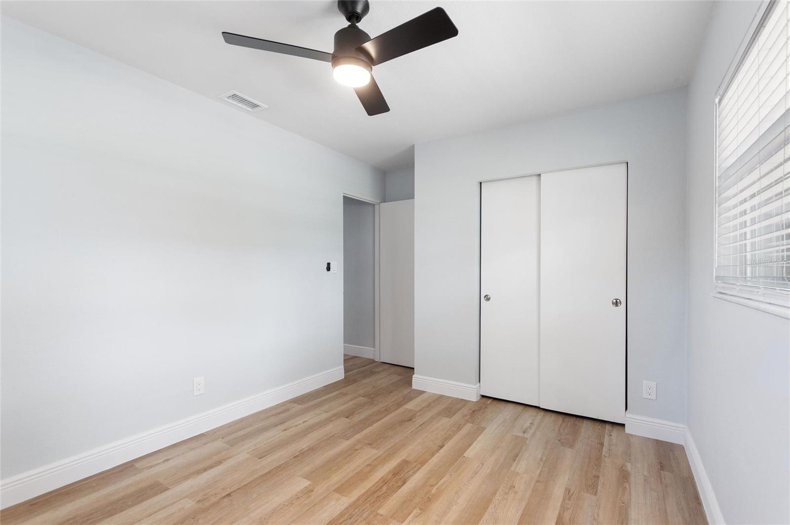 Image 19 of 34 For 5424 14th Avenue N